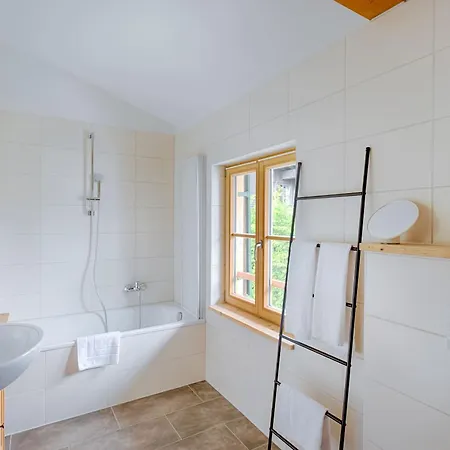 Stube & Stories - Heritage Riverside *